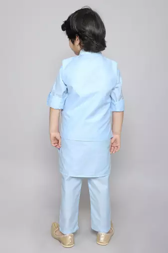 Kurta set with self embriodered button up jacket- blue