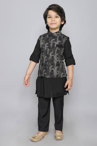 Kurta set with silver foil print button up jacket- black