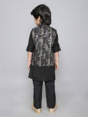 Kurta set with silver foil print button up jacket- black 2