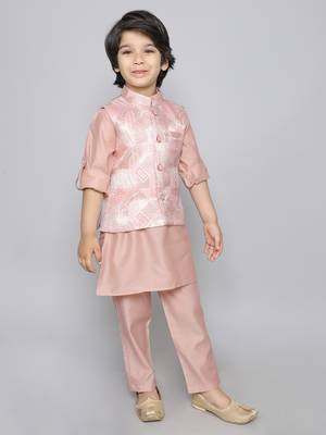 Kurta set with woven jaquard button up jacket - onion pink 3