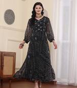 Smartraho embroidered kurta, salwar & dupatta set