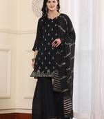 Smartraho embroidered kurta, salwar & dupatta set