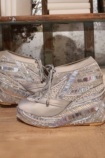Poppy- silver embroidered sneaker wedges