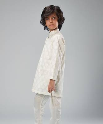 Ivory chanderi embroidered kurta set 2
