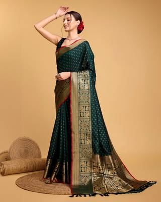 Green Woven Faux Kanchipuram Zari Silk saree With Blouse Piece 3