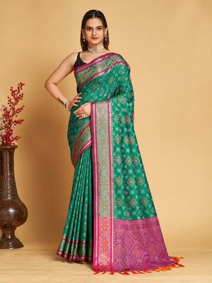 Rama Green Woven Silk Patola Silk Patola Saris With Blouse Piece 1