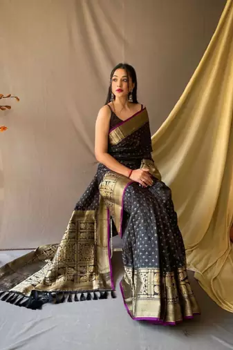 Black Woven Faux Kanchipuram Zari Silk saree With Blouse Piece