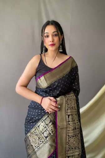 Black Woven Faux Kanchipuram Zari Silk saree With Blouse Piece