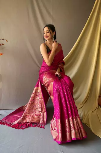 Dark Pink Woven Faux Kanchipuram Zari Silk saree With Blouse Piece