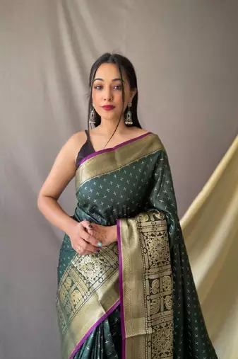 Green Woven Faux Kanchipuram Zari Silk saree With Blouse Piece
