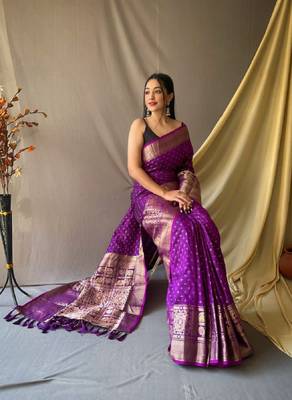 Purple Woven Faux Kanchipuram Zari Silk saree With Blouse Piece 2