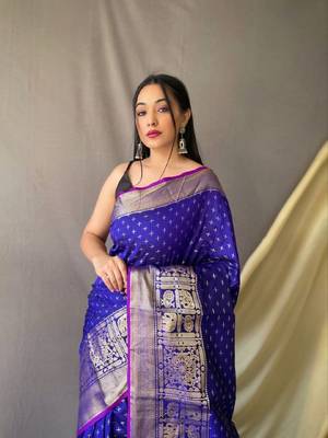 Royal Blue Woven Faux Kanchipuram Zari Silk saree With Blouse Piece 3