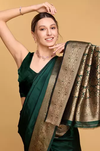 Forest Green Kanjivaram Silk Saree with Blouse Piece