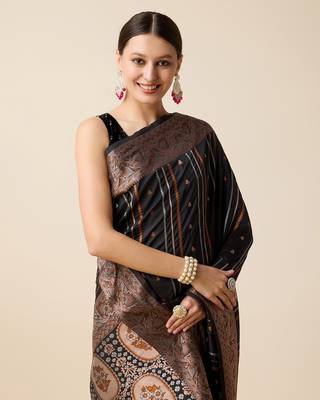 Black Woven Faux Kanchipuram Zari Silk saree With Blouse Piece 4
