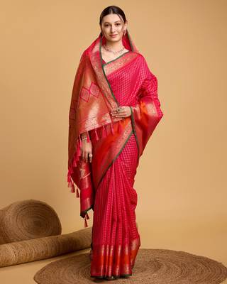 Dark Pink Woven Faux Kanchipuram Zari Silk saree With Blouse Piece 2