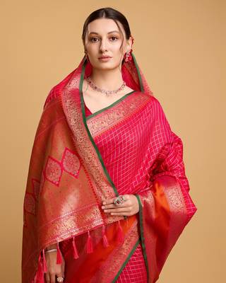 Dark Pink Woven Faux Kanchipuram Zari Silk saree With Blouse Piece 4