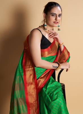 Green Woven Mysore Silk Uppada saree With Blouse Piece 4