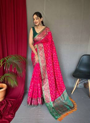 Dark Pink Woven Patola Silk Blend Saree With Blouse Piece 2