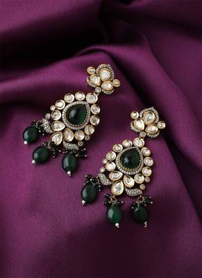 Green Beaded Necklace Set With Earrings 2