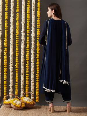 Rajgranth women's faux georgette fabric  embroidered kurta set with duppata 2
