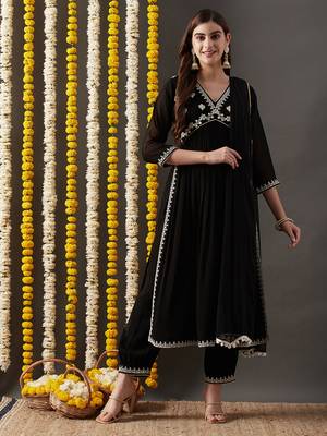 Rajgranth women's faux georgette fabric  embroidered kurta set with duppata 1