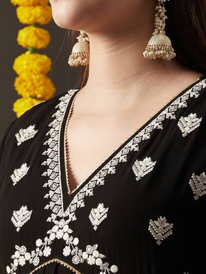 Rajgranth women's faux georgette fabric  embroidered kurta set with duppata 4