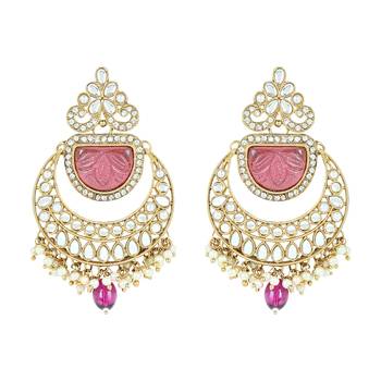 traditional pearl kundan & stone studded jewellery necklace set with maang tikka for women  3