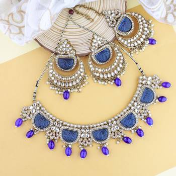 traditional pearl kundan & stone studded jewellery necklace set with maang tikka for women  1