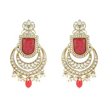 traditional pearl kundan & stone studded jewellery necklace set with maang tikka for women  3