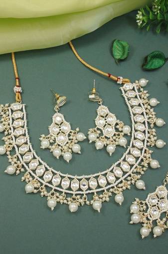 traditional kundan necklace jewellery with earrings & maang tikka set for women and girls 