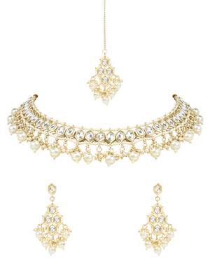 traditional kundan necklace jewellery with earrings & maang tikka set for women and girls  2