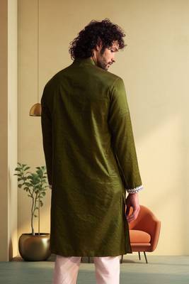 Men's green art silk embroidered kurta pyjama 3