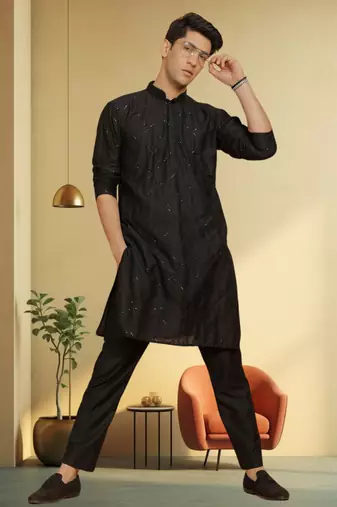 Men's black art silk embroidered kurta pyjama