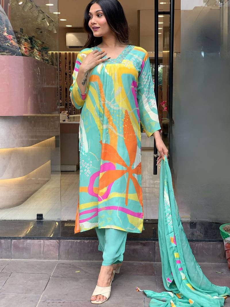 3172 Green Women Printed and embroidered Viscose Silk Blend with cotton lining kurta set
