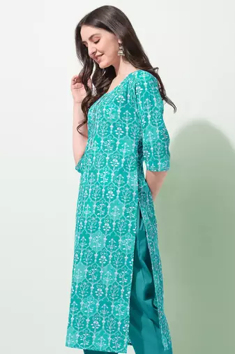 Turquoise White Floral Print Thread Work Cotton Kurta