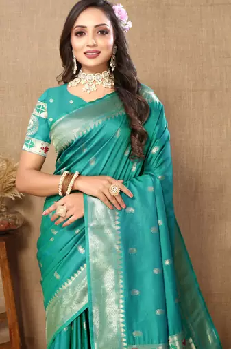 Green zari weaving tassel pallu work soft silk saree