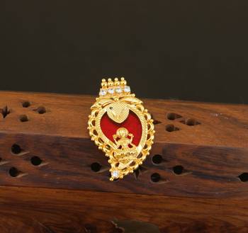 Kerala style gold plated temple palakka pendant 1