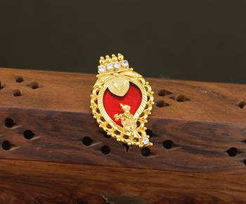 Kerala style gold plated palakka krishna pendant 1