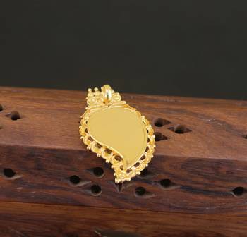 Kerala style gold plated palakka krishna pendant 3