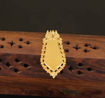 Kerala style gold plated palakka krishna pendant 3