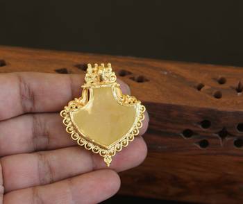 Kerala style gold plated palakka krishna pendant 3