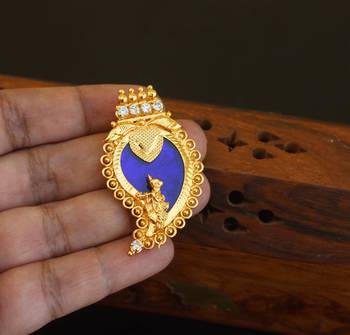 Kerala style gold plated palakka krishna pendant 2