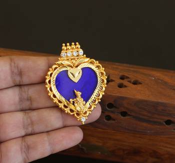 Kerala style gold plated palakka krishna pendant 2
