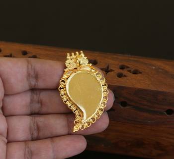 Kerala style gold plated palakka krishna pendant 3