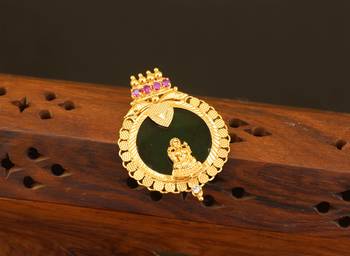 Kerala style gold plated temple palakka pendant 1