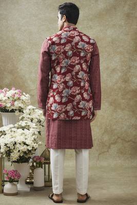Apple red splendid silk kurta jacket set 2