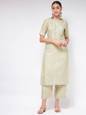 Pannkh womens festive foil printed straight-fit kurta 2
