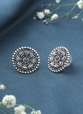 Oxidized Silver Earrings with Green Stone 4