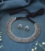 Silver Round Necklace Set With Stones and Small Earrings