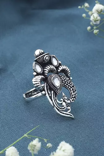 Swan Shaped Finger Ring
